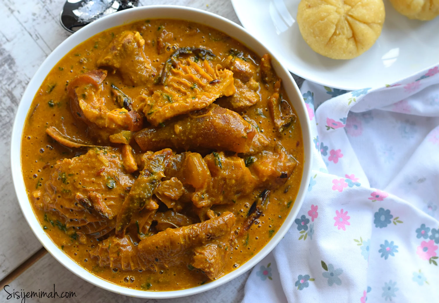 Ogbolo soup with pandyam (Soupe Ogbolo avec Pandya